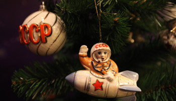 Ретро- выставка " НОВОГОДНЯЯ ИГРУШКА" Ретро- выставка " НОВОГОДНЯЯ ИГРУШКА".